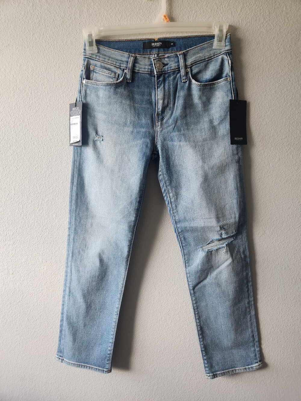 NWT! Hudson Los Angeles Nico straight leg jeans size 26 Distressed light Denim